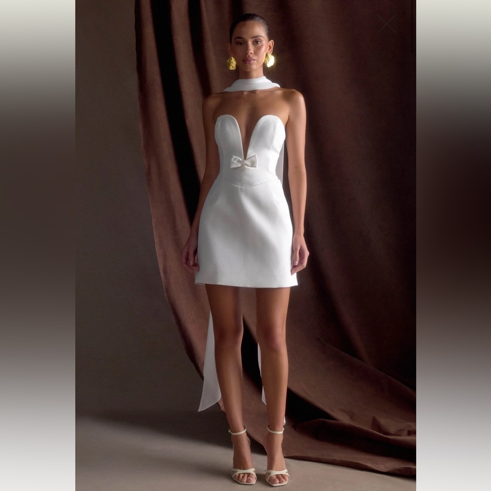 Meshki Orellia White Strapless Dress